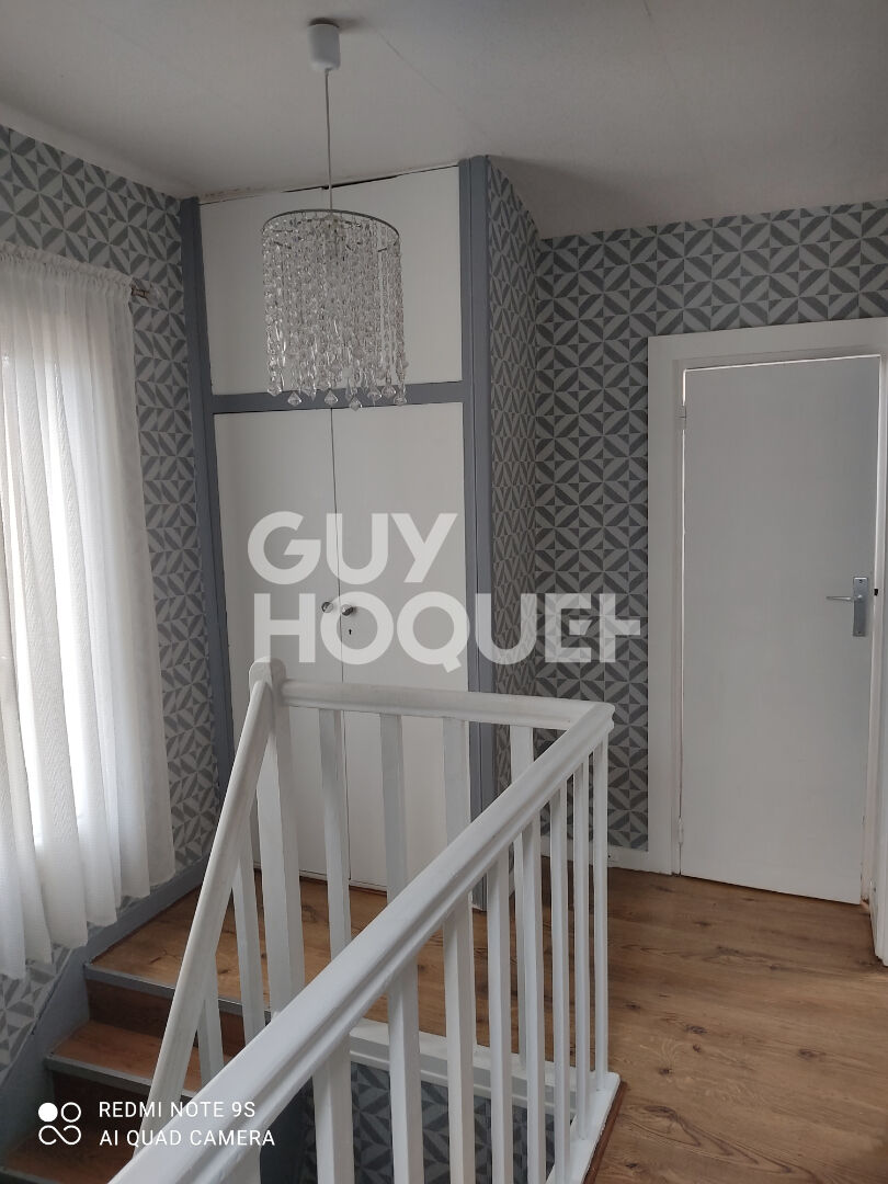 Maison à vendre à Bondy - 5 pièces, 3 chambres, garage double