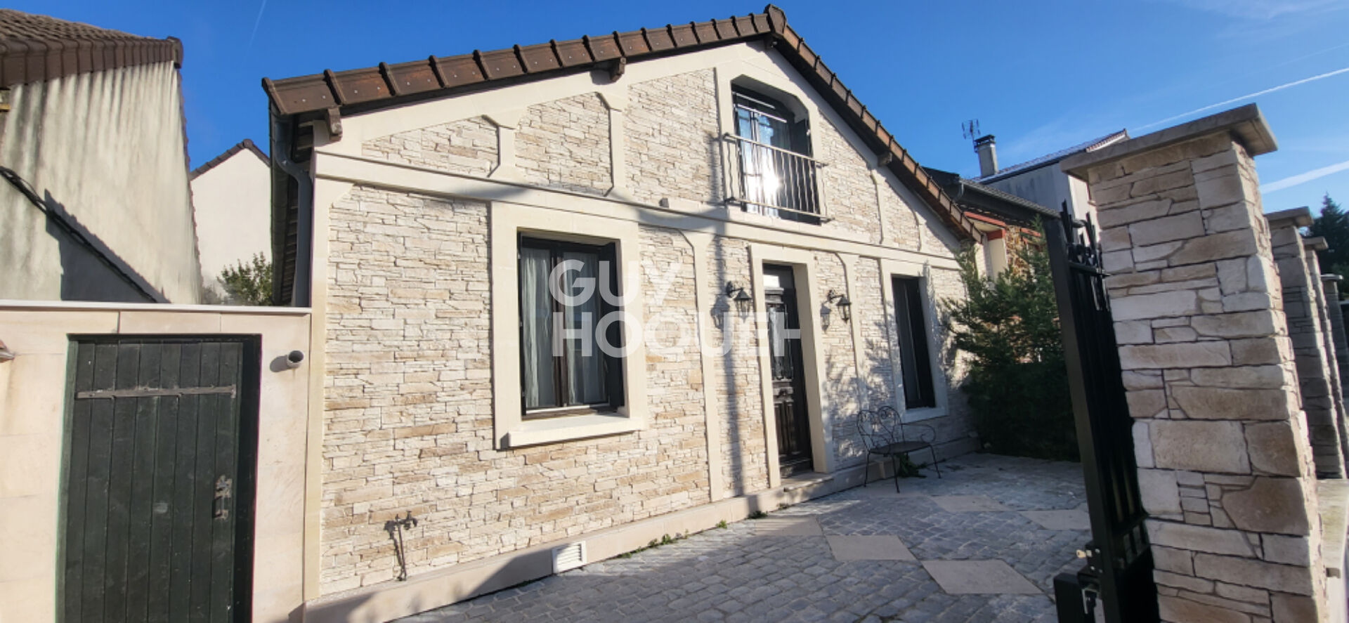 Maison T5 (115 m² au sol) à vendre aux PAVILLONS SOUS BOIS