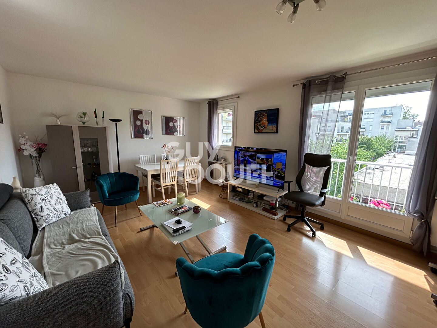 LIVRY GARGAN : appartement de 3 pièces (65 m²) à vendre