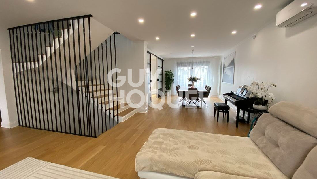 Maison d'exception à vendre - 5 chambres - Grand standing à Les Pavillons Sous Bois