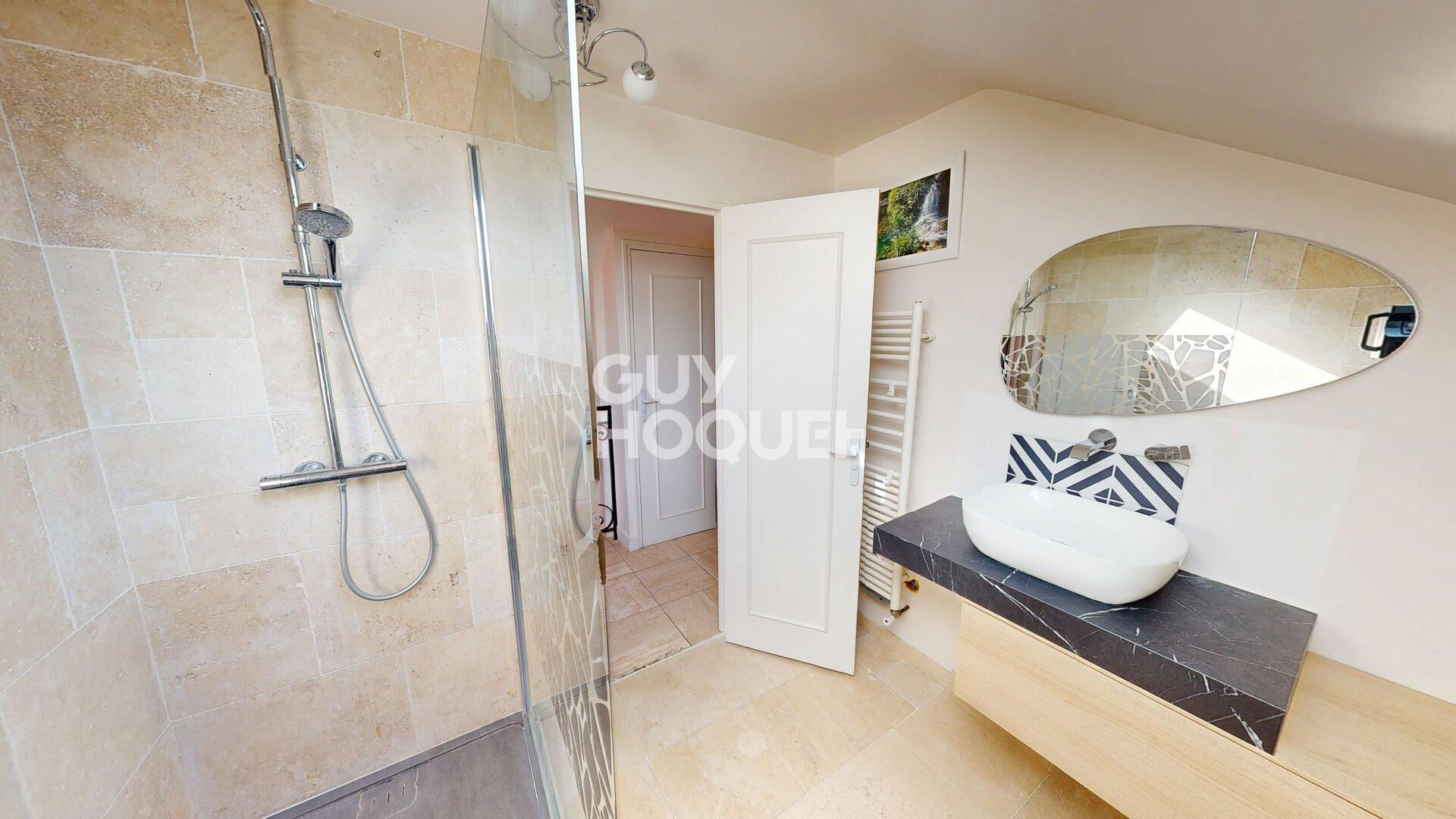 Maison spacieuse à vendre à Bondy