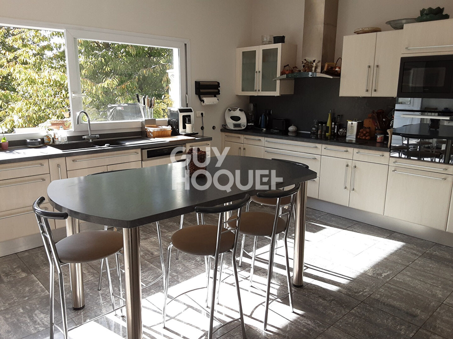 À vendre : Maison d'exception à Montfermeil - 200 m² avec jardin