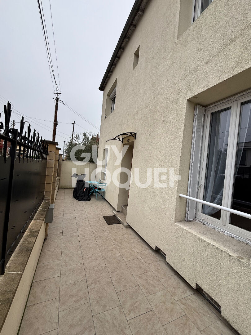 Maison à vendre à Livry-Gargan - 5 pièces, 3 chambres, bon état