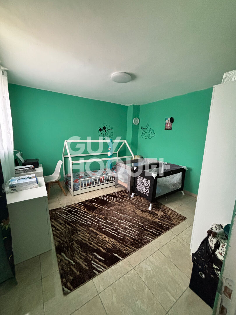 Maison à vendre à Livry-Gargan - 5 pièces, 3 chambres, bon état