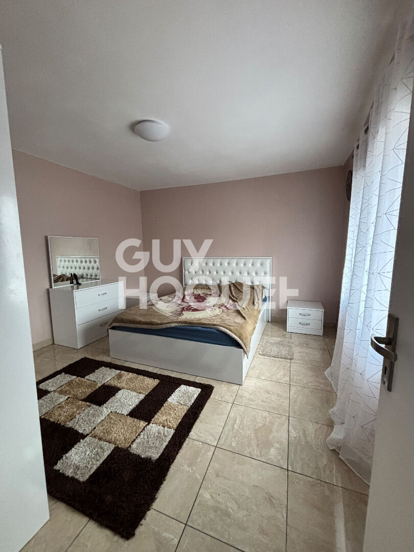 Maison à vendre à Livry-Gargan - 5 pièces, 3 chambres, bon état