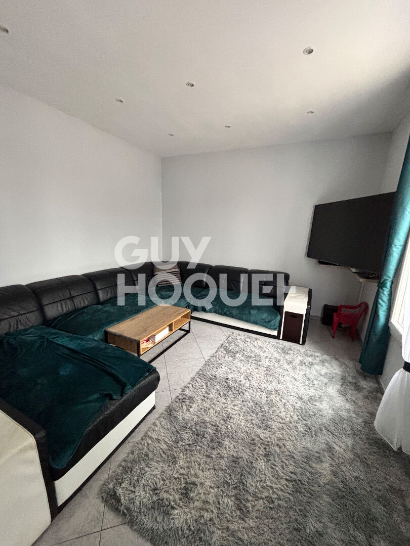 Maison à vendre à Livry-Gargan - 5 pièces, 3 chambres, bon état