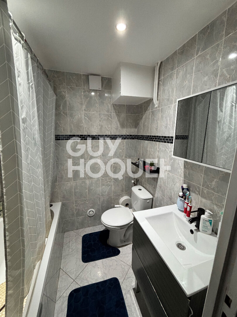 Maison à vendre à Livry-Gargan - 5 pièces, 3 chambres, bon état