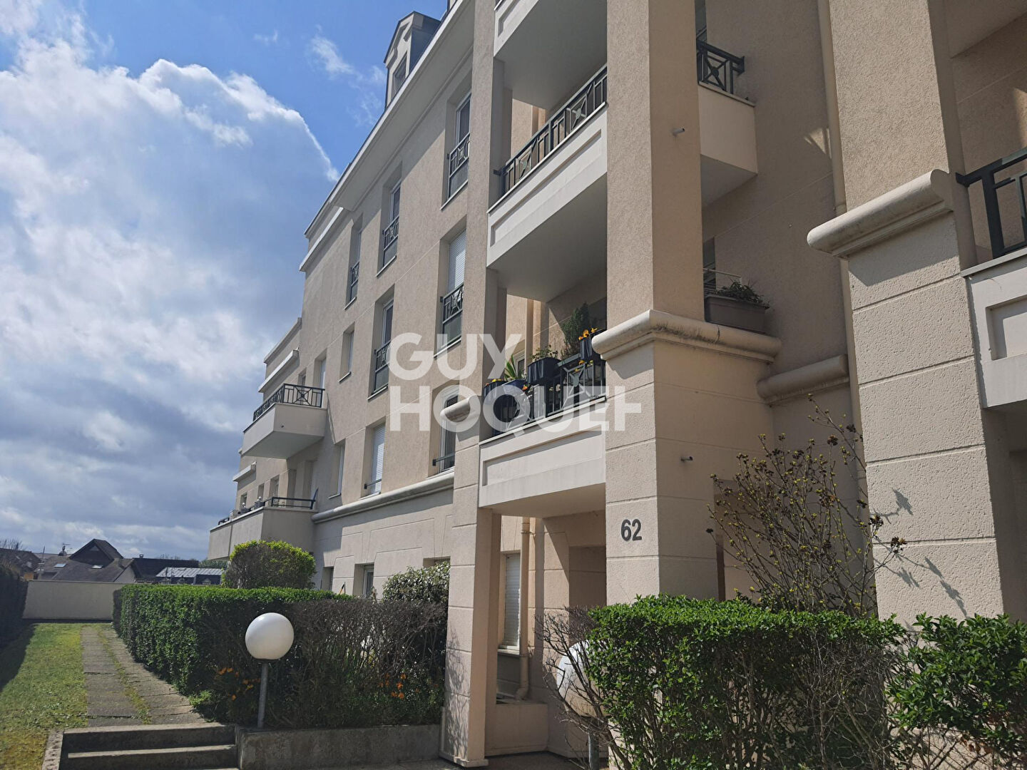 VENTE : appartement T1 (20 m²) à LIVRY GARGAN