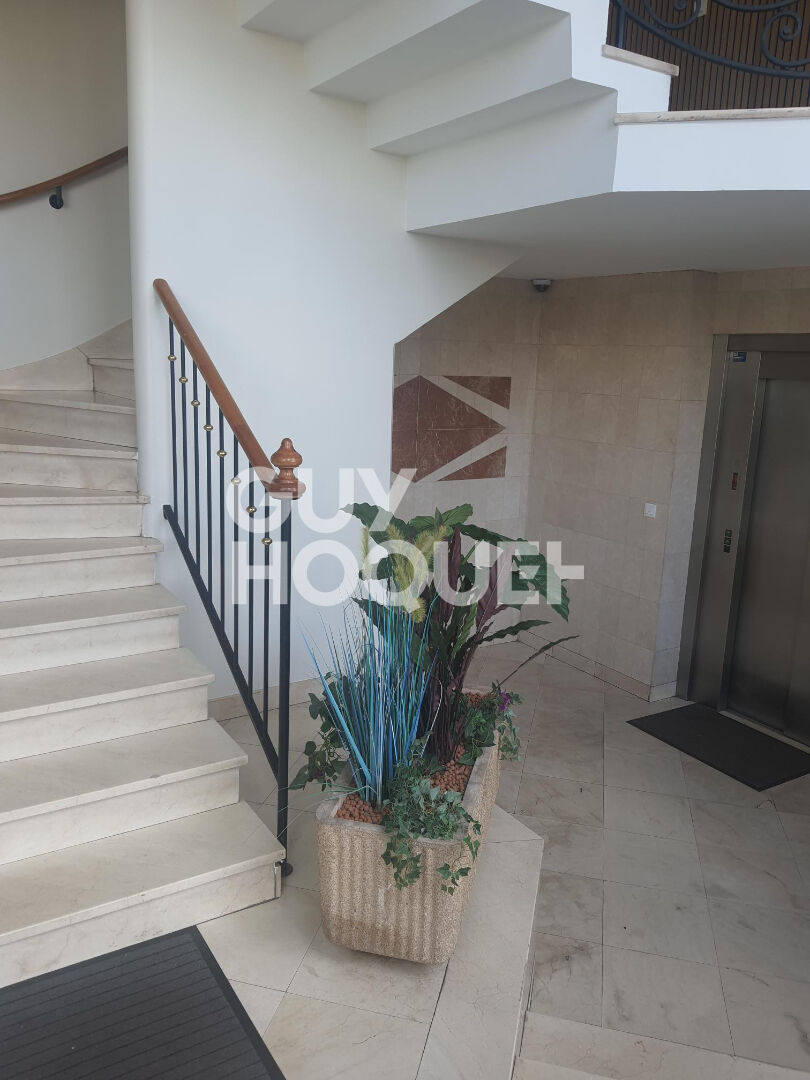 VENTE : appartement T1 (20 m²) à LIVRY GARGAN