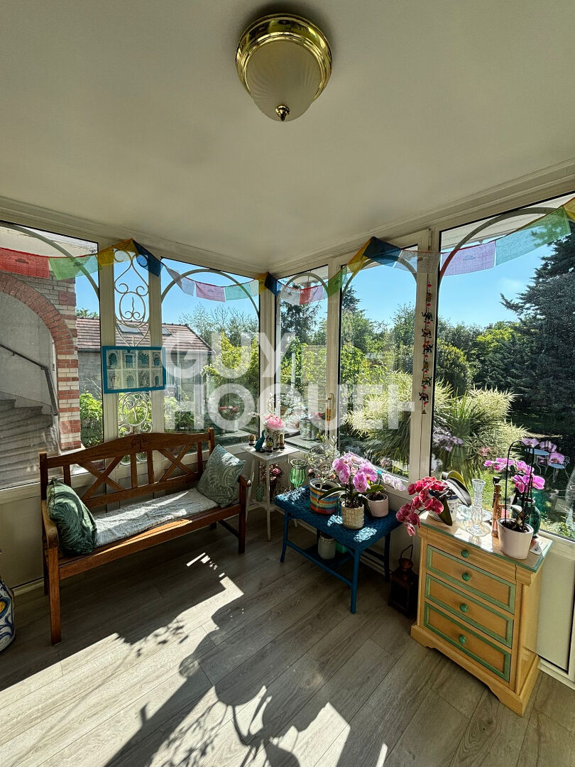 Maison d'exception à Livry-Gargan - Charme des Années 20 et Confort Moderne
