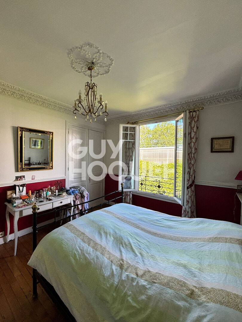 Maison d'exception à Livry-Gargan - Charme des Années 20 et Confort Moderne