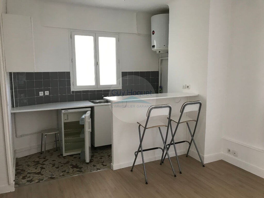 LOCATION d'un appartement de 2 pièces (30 m²) à LEVALLOIS PERRET