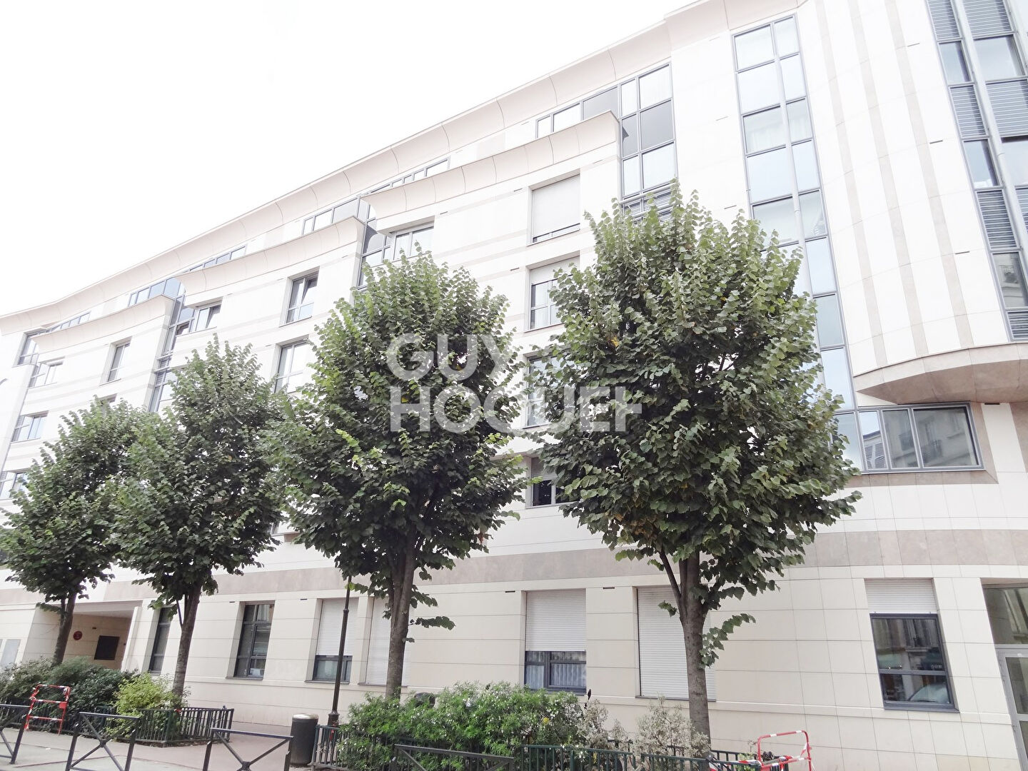 VENTE : appartement T1 (17 m²) à LEVALLOIS PERRET