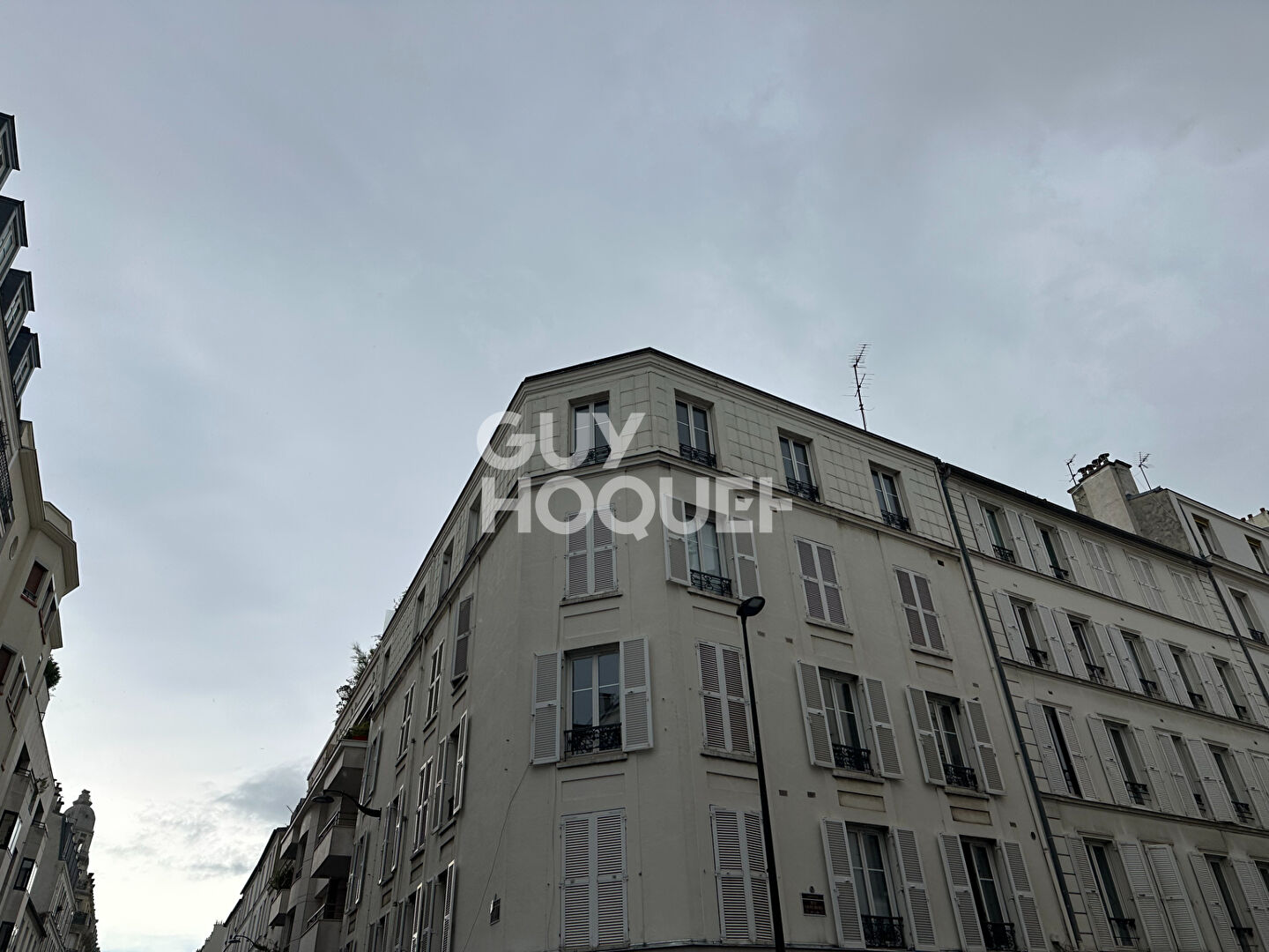 Appartement 2 pièces à louer à Levallois-Perret - Métro Louise Michel (ligne 3)