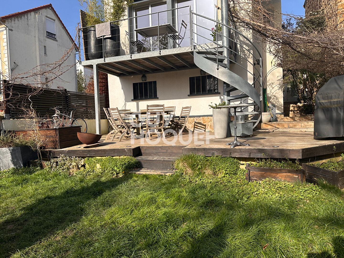 Exclusivité à Sèvres : Charmante maison 4 pièces avec garage et sous-sol