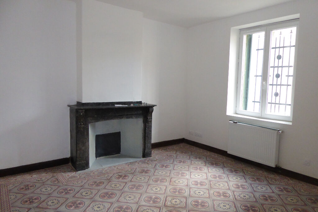 Location : maison F4 (53 m²) à SAINTE VALIERE