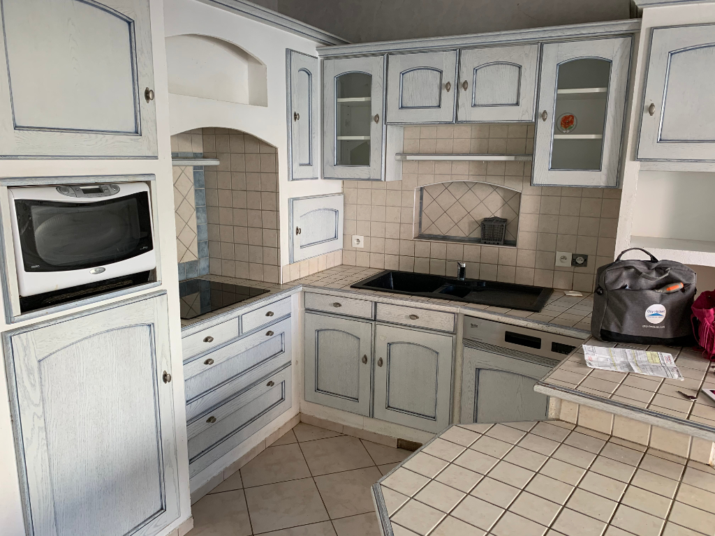 COUTRAS : maison F3 (95 m²) en location