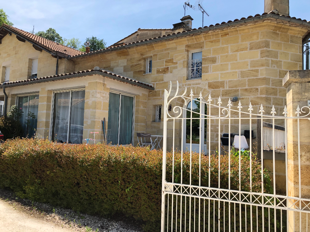 LOCATION : maison T4 (94 m²) à BRANNE