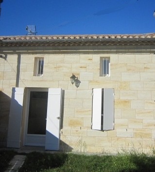 LAPOUYADE : maison T3 (60 m²) à louer