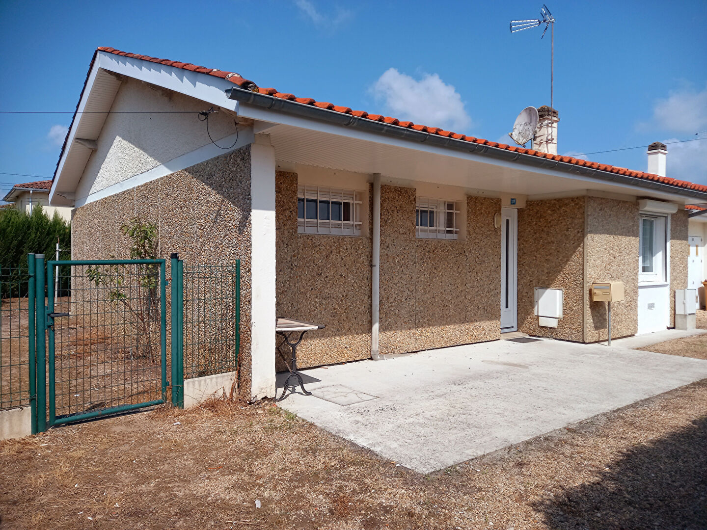 Maison à vendre à Saint Seurin sur l'Isle - Référence 5860