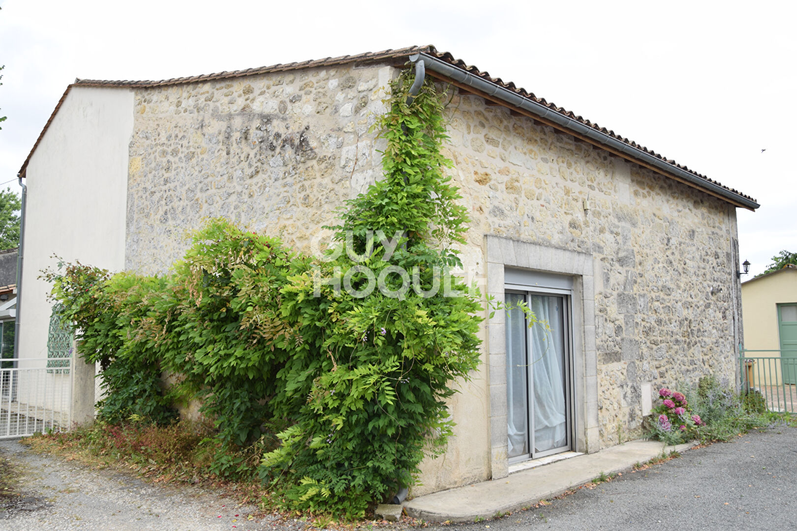 VENTE d'une maison 5 pièces (120 m²) secteur FRONSADAIS