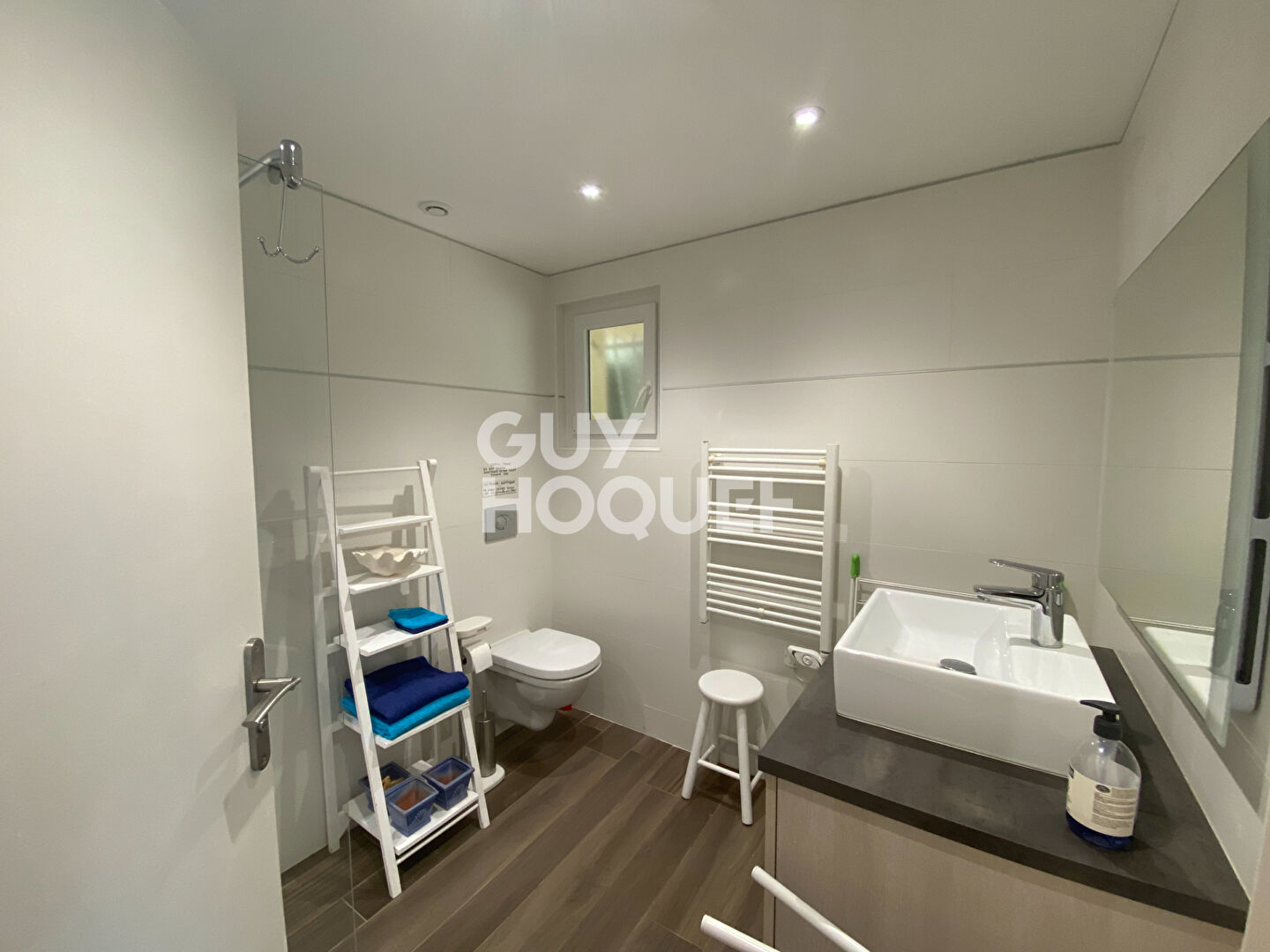BRANNE: maison F3 (65 m²) à louer