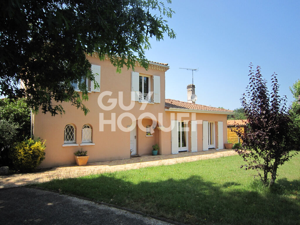 Vente : maison 5 pièces (150 m²)  / Proche Libourne