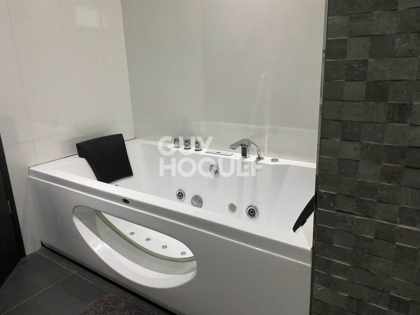 AXE BORDEAUX LIBOURNE PROCHE GARE  EXCLUSIVITE RARE