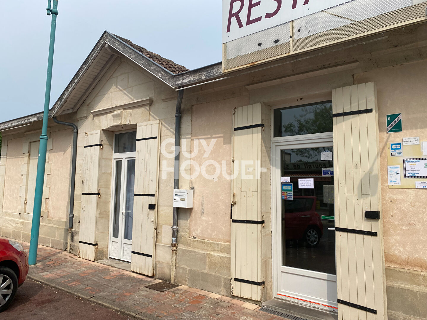 Local d'activité  SECTEUR SAINT SEURIN SUR L ISLE 83  m2