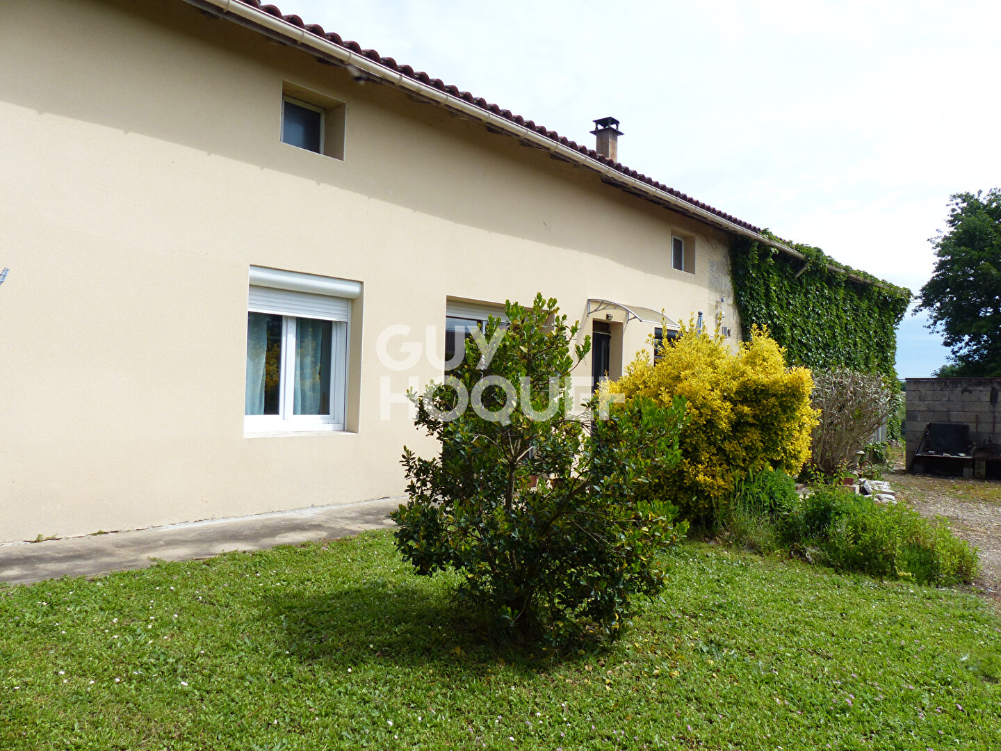 Maison à vendre à Saint Médard de Guizières - Référence 2056