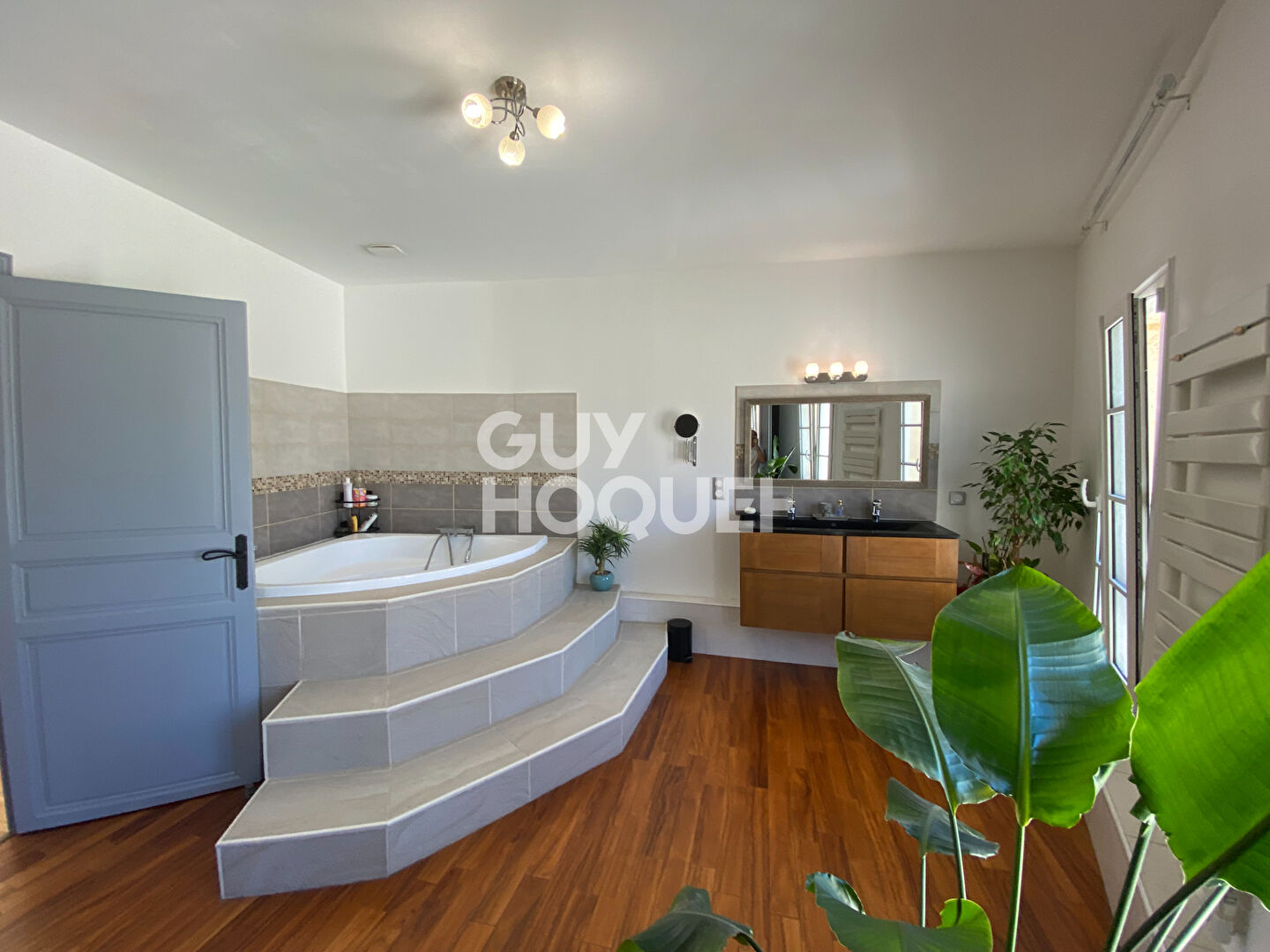 LIBOURNE HYPERCENTRE