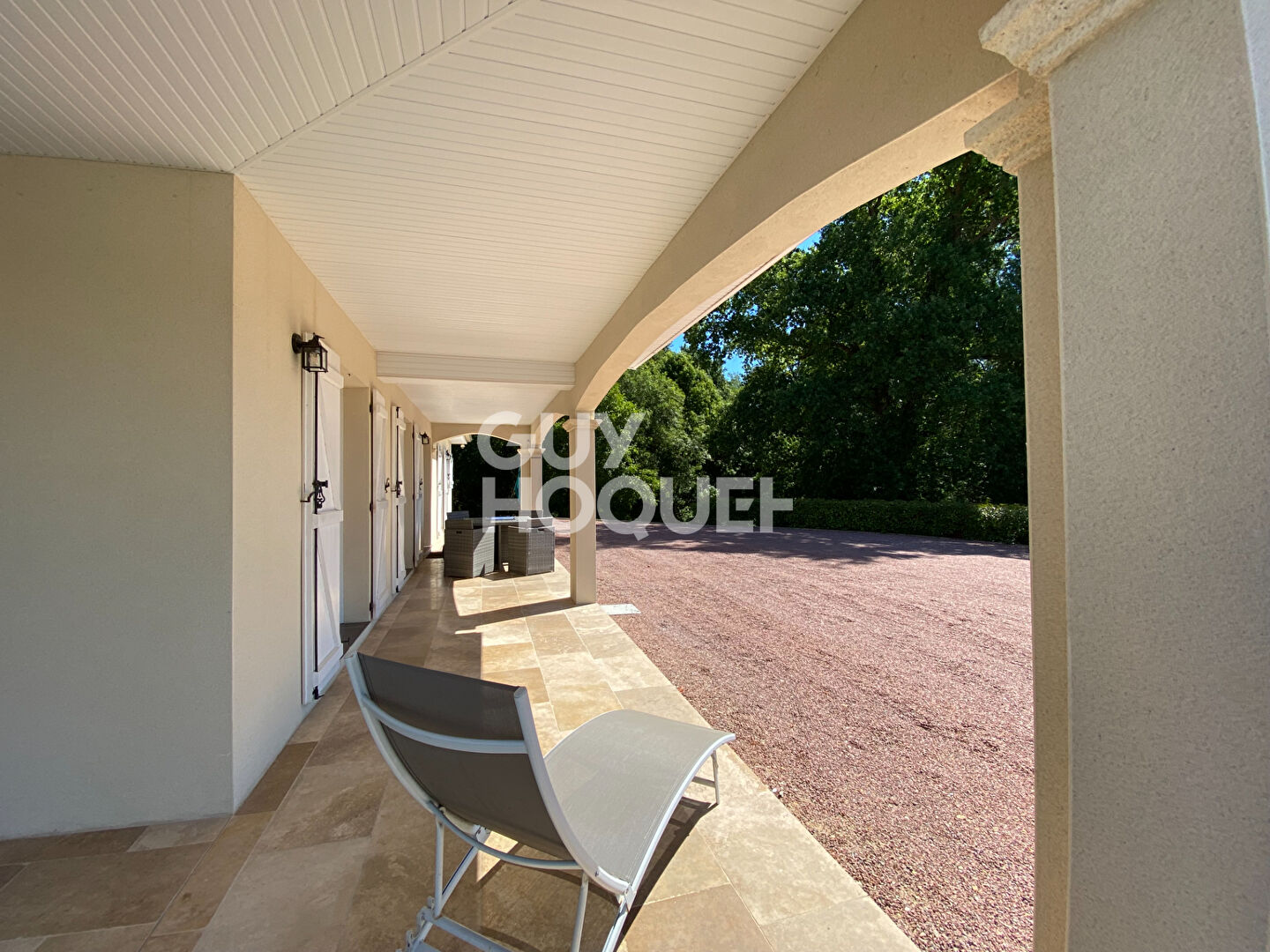 A 5 MINITES DE LIBOURNE -  SECTEUR TRES RECHERCHE