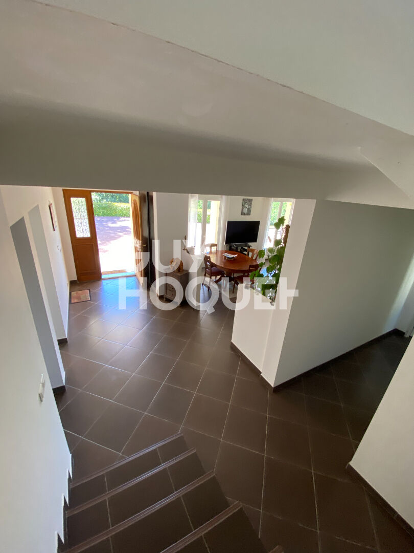 A 5 MINITES DE LIBOURNE -  SECTEUR TRES RECHERCHE