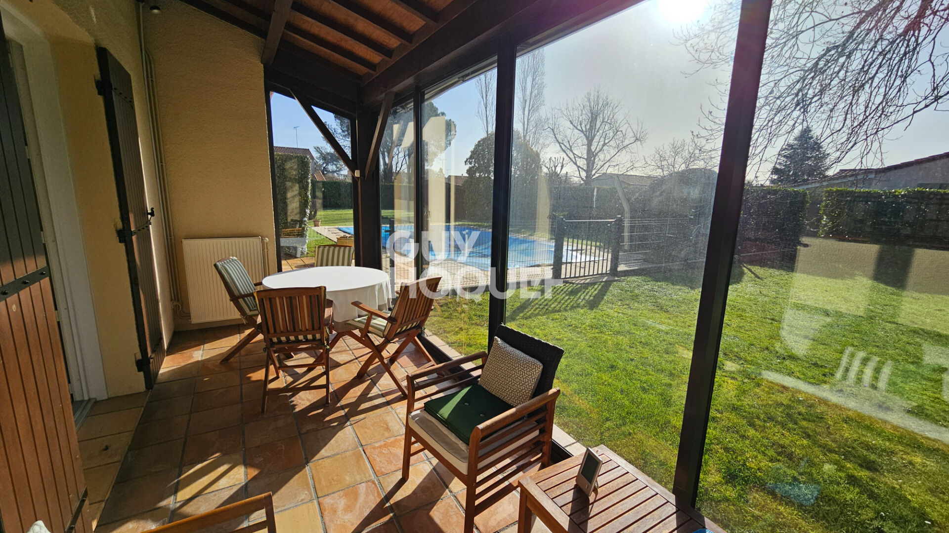 A 15 MN DE LIBOURNE -