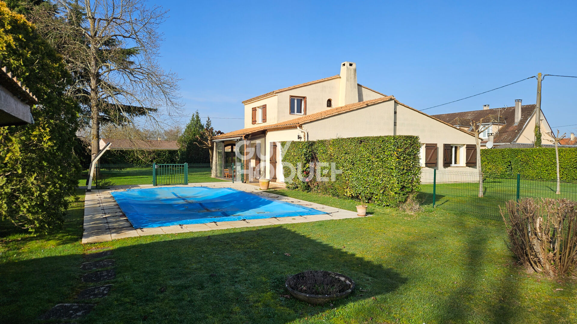 A 15 MN DE LIBOURNE -