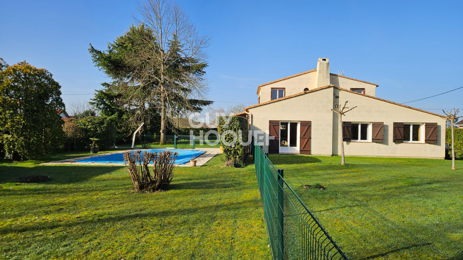 A 15 MN DE LIBOURNE -