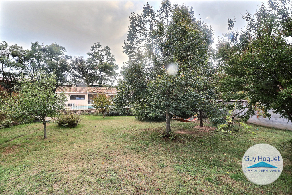 Vente d'une Villa T7 (130 m²) à CHANTEMERLE LES BLES - Guy ...