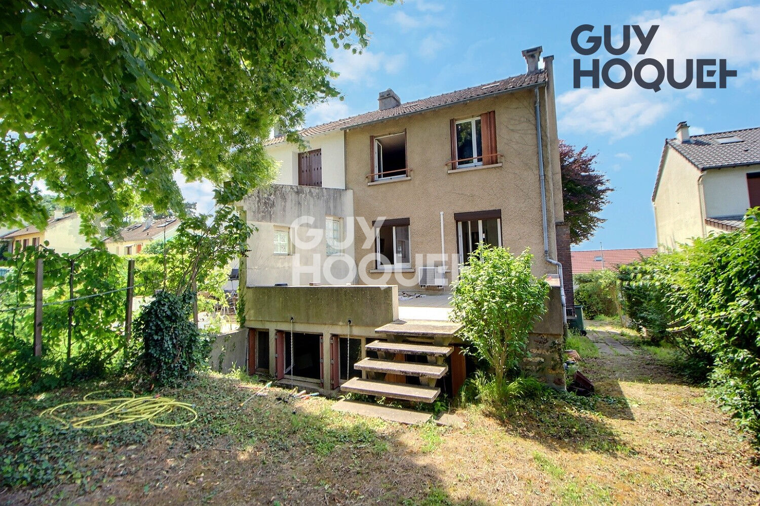 Maison sur terrain de 712 m²