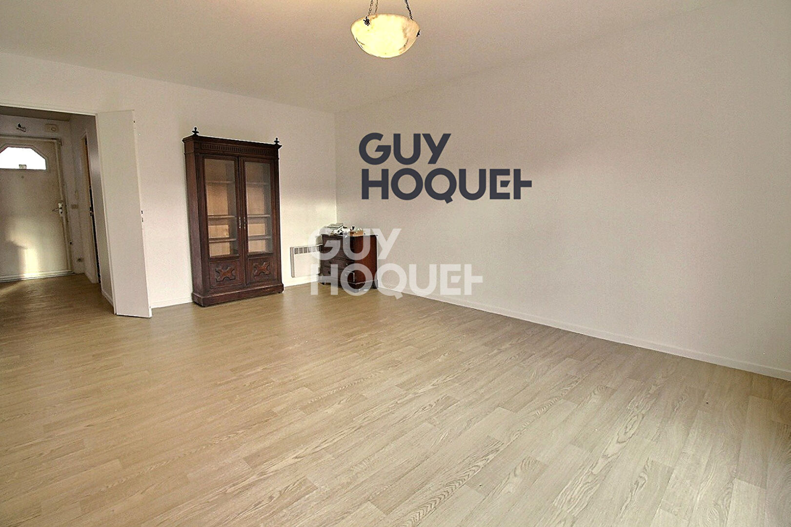 Grand 3 pièces  avec charges à moins de 800  l'année à découvrir rapidement !