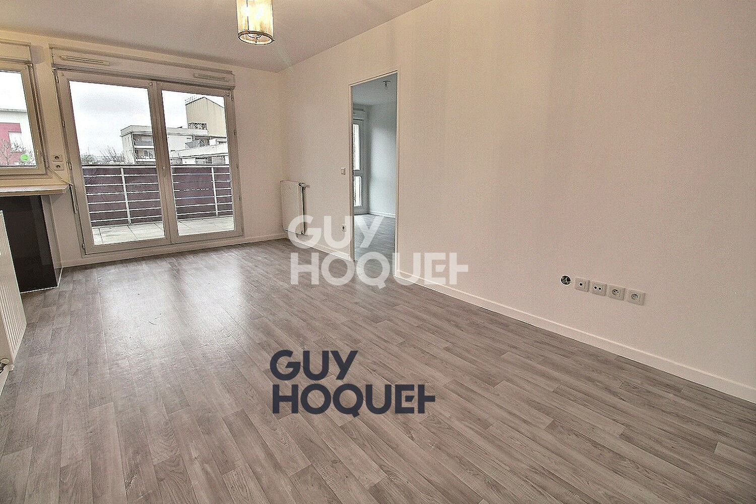 Au pied  du Téléphérique urbain !!