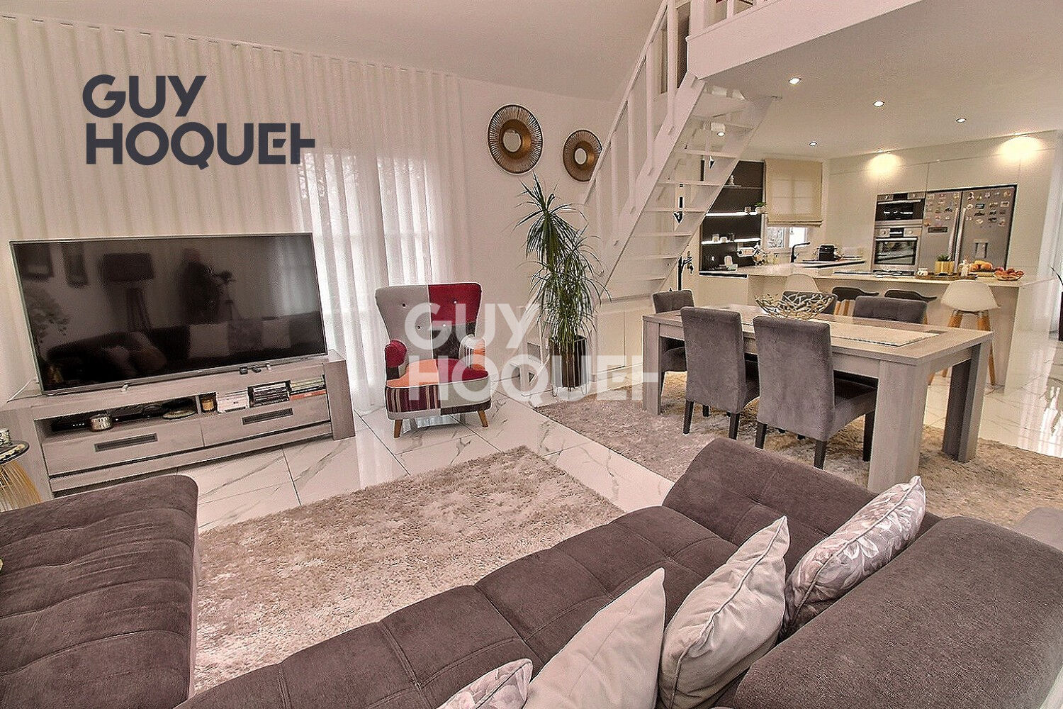 Maison de ville 4 pièces 3 chambres + terrasse + box