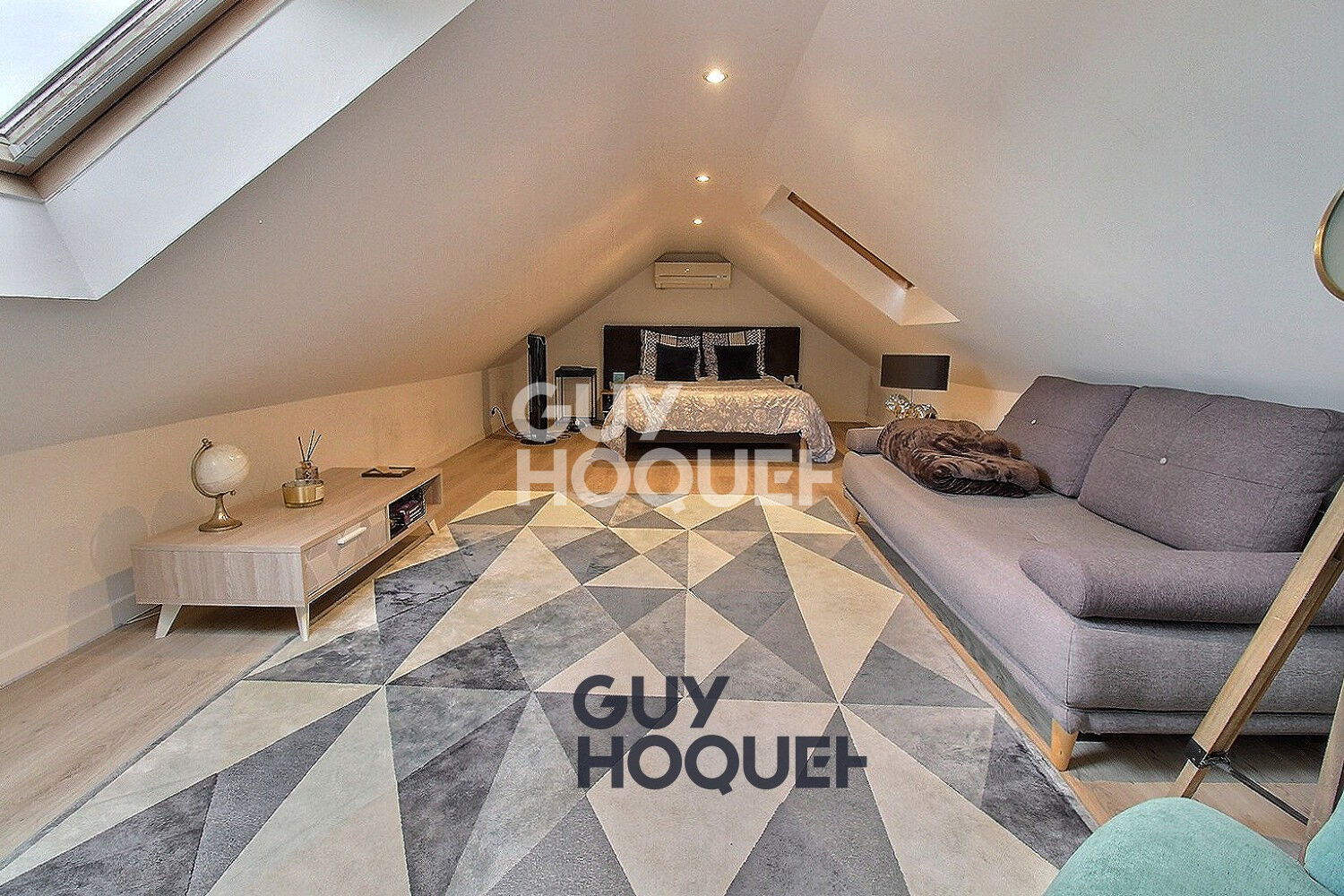 Maison de ville 4 pièces 3 chambres + terrasse + box