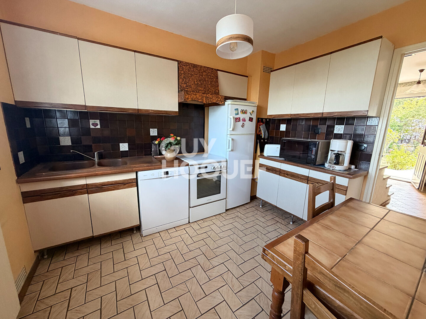Maison individuel avec très grand terrain !