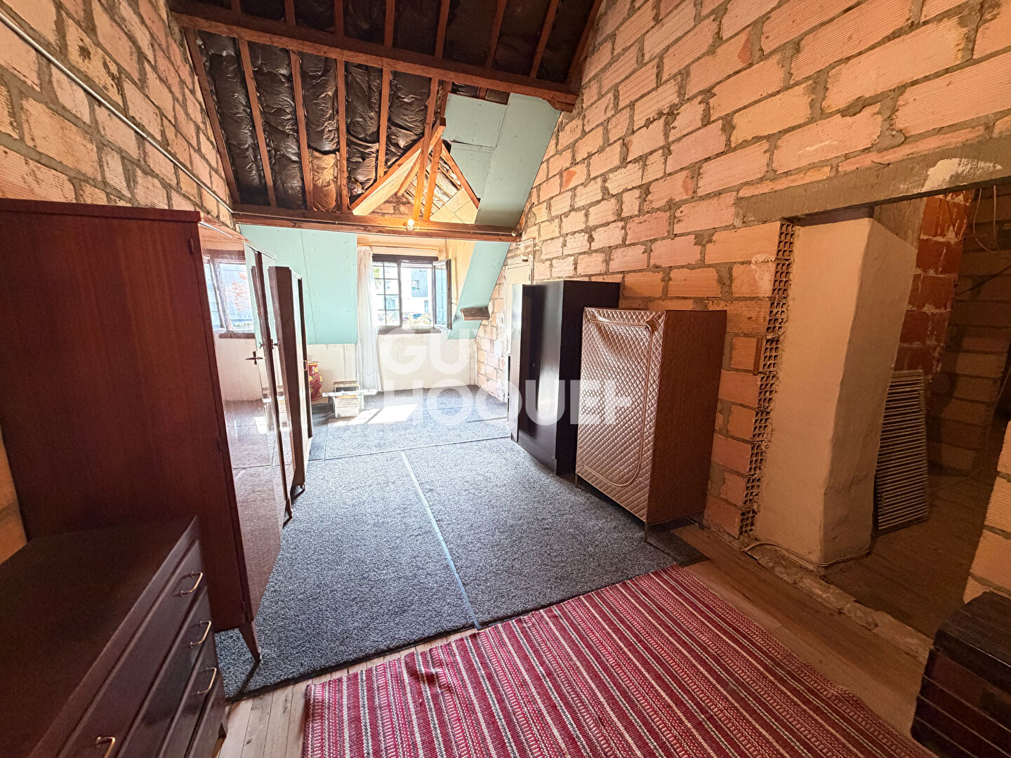 Maison individuel avec très grand terrain !