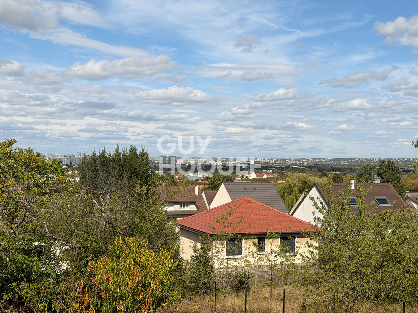 Maison individuel avec très grand terrain !