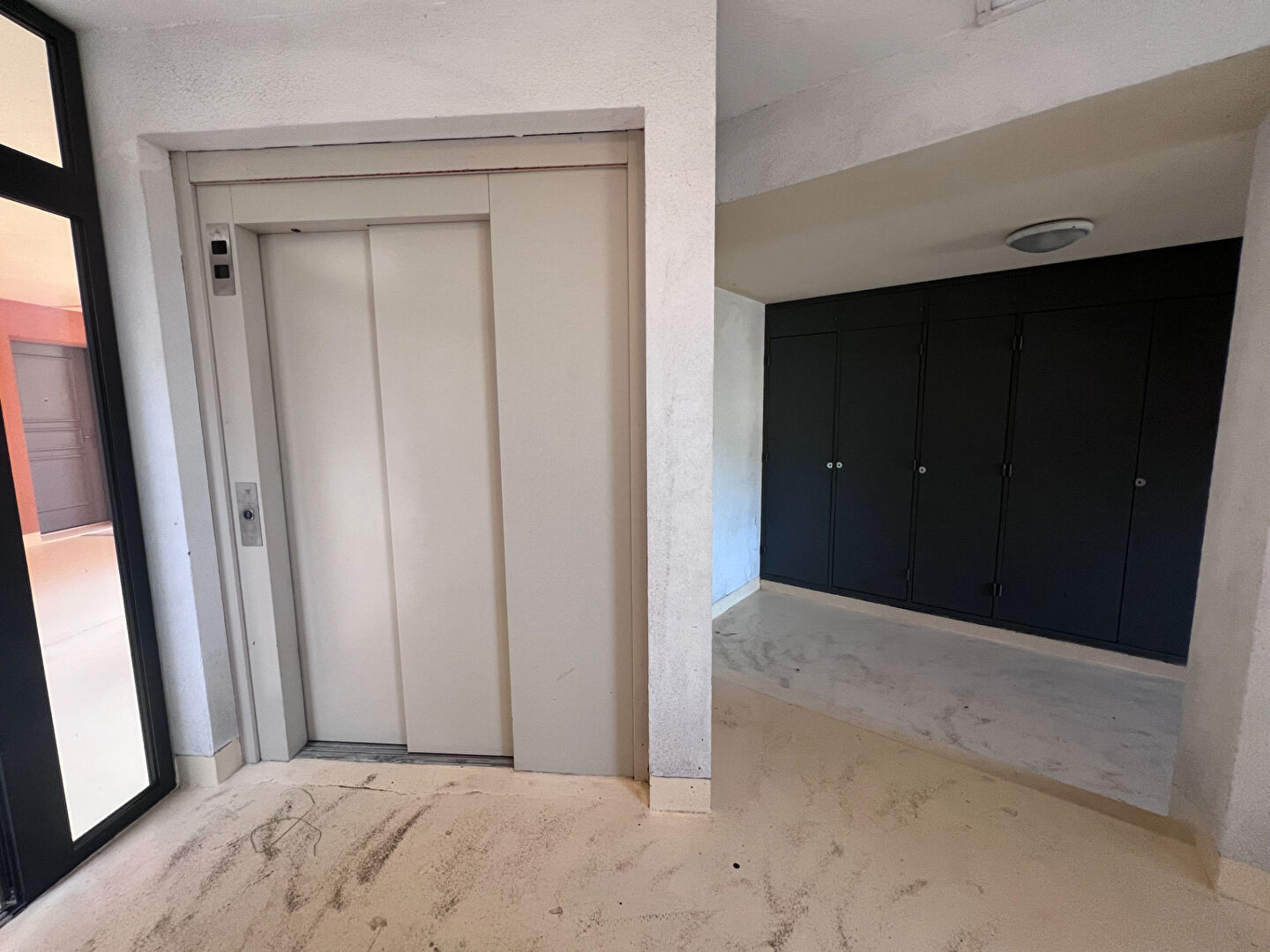 Appartement avec ascenseur, 2 pièces