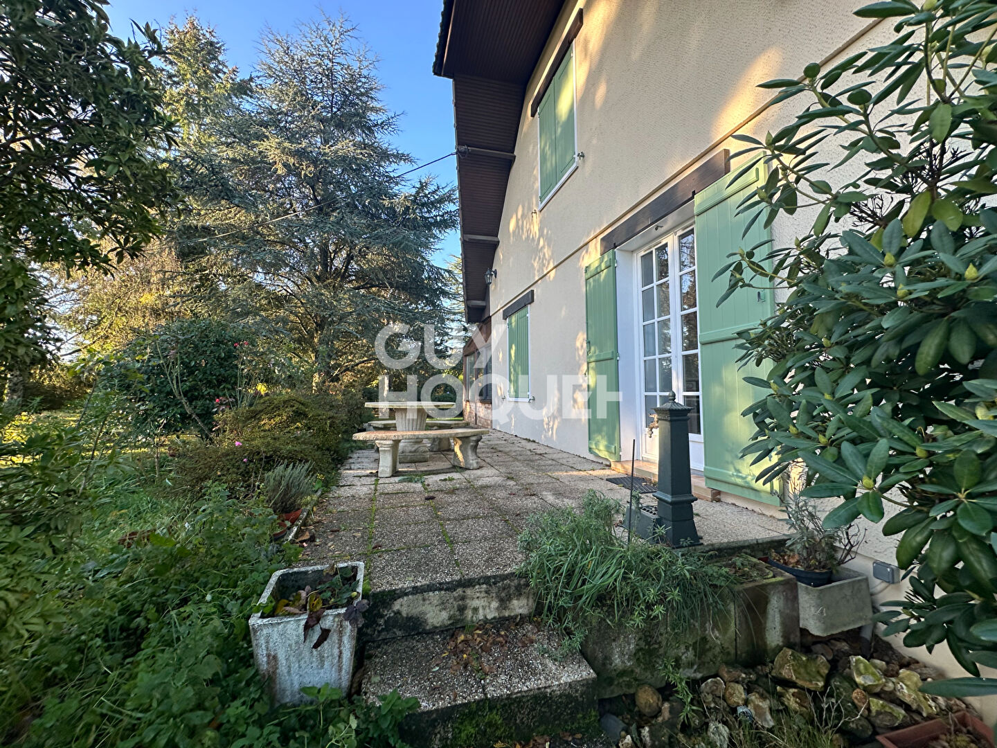 AUX PORTES  DE PONT L ÉVÊQUE - 7 PIÈCES 168 M²