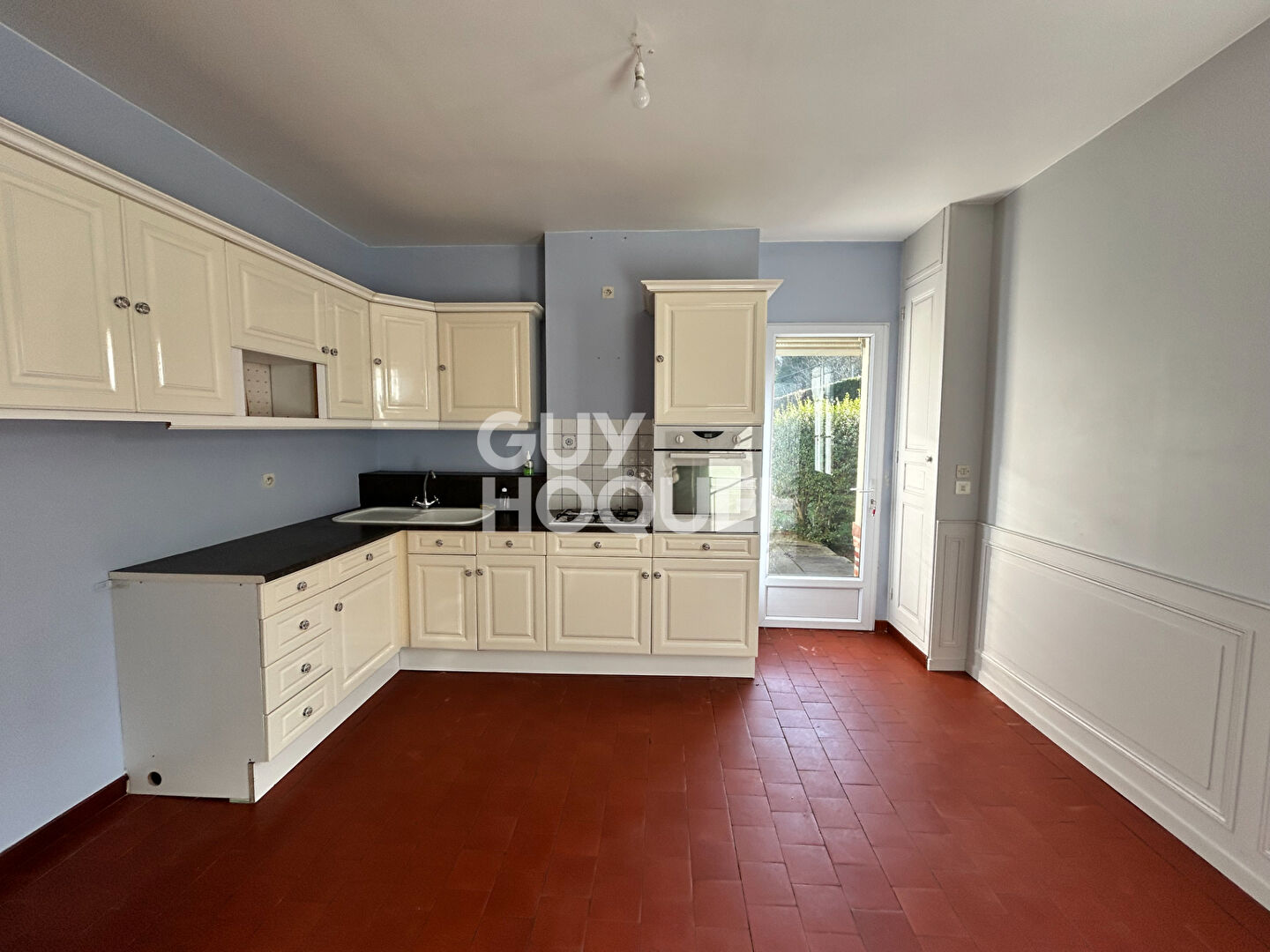 7 MINUTES DE LISIEUX - MAISON DE MAÎTRE - 7 PIÈCES 120 M²