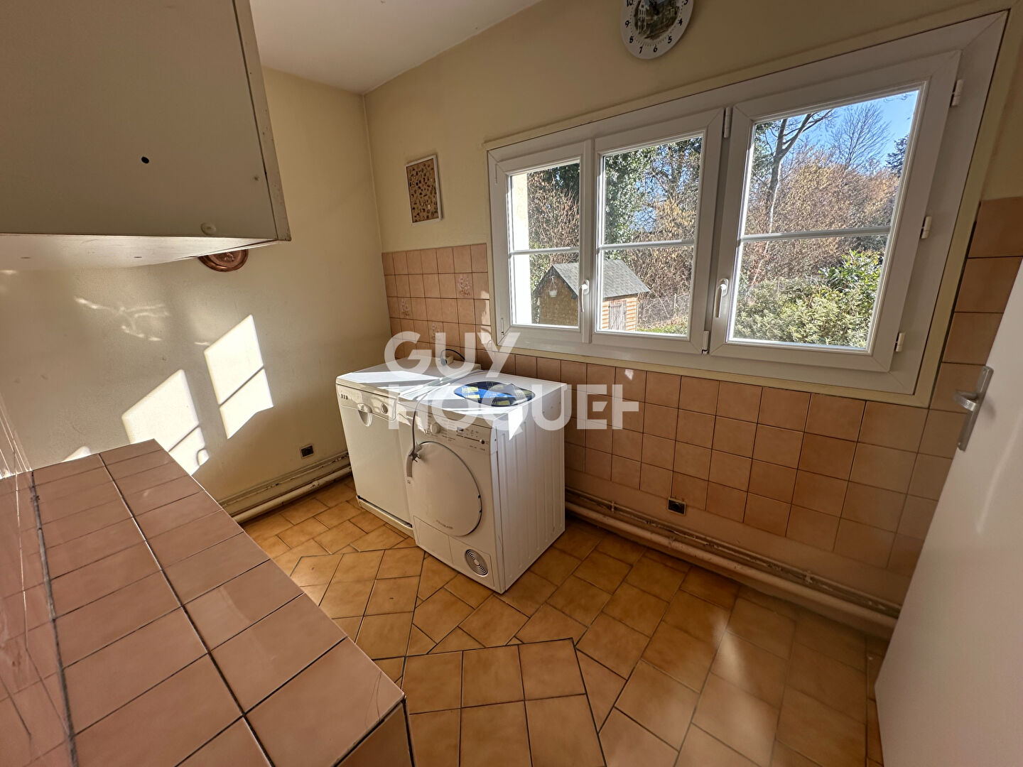 7 MINUTES DE LISIEUX - MAISON DE MAÎTRE - 7 PIÈCES 120 M²