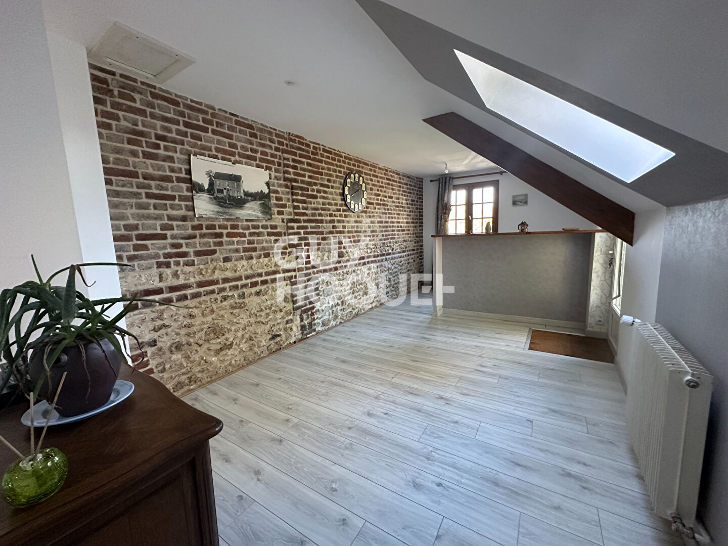 7 MINUTES DE LISIEUX - MAISON DE MAÎTRE - 7 PIÈCES 120 M²